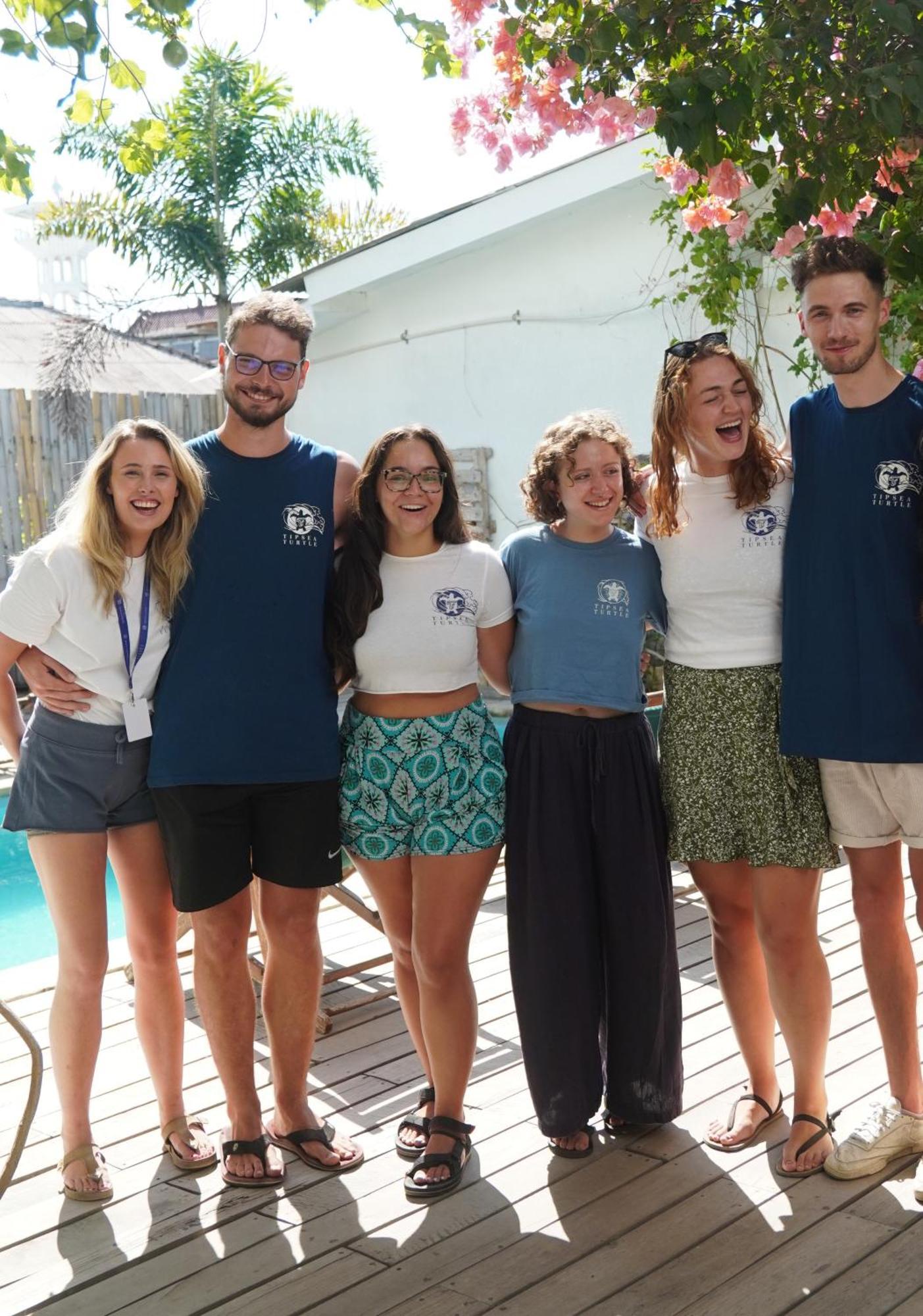 Tipsea Turtle Rooftop Hostel Gili Trawangan Buitenkant foto